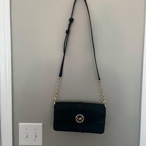 Michael Kors purse payed $450